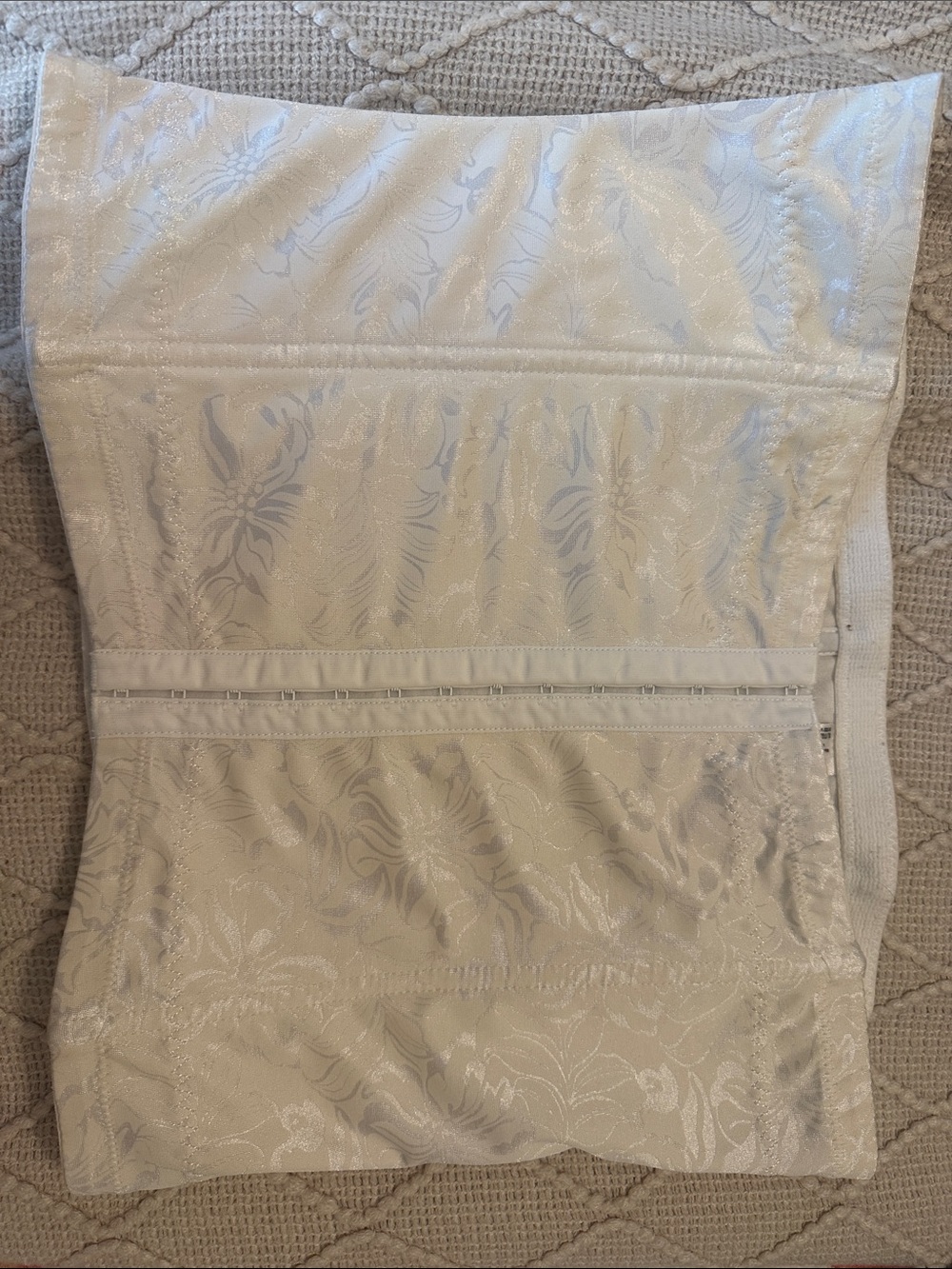 Maidenform Floral Lace Waist Cincher